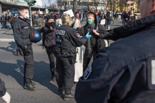 تحقیق هامبورگ درباره نژادپرستی پلیس