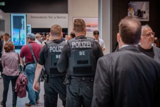 وزارت دادگستری فدرال، مسئله پیش‌داوری نژادی در پلیس آلمان را مورد مطالعه قرار می‌دهد