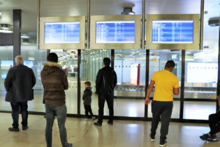 قلق من عودة كورونا عبر المطار إلى هامبورغ