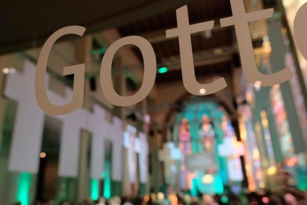 دراسة حديثة تشير لأهمية الدين بحياة سكان ألمانيا!