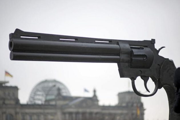 مجوز صادارت سلاح‌های آلمان یک/سوم کاهش یافته است