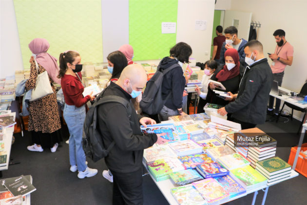 بالصور… افتتاح معرض الكتاب العربي في هامبورغ
