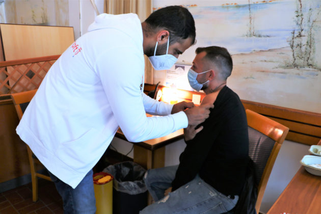 تباينات كبيرة في معدّلات التطعيم وأعداد المطعمين ضد كورونا