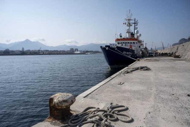 زندان‌های مخفی در کشتی‌ها برای پناهندگان