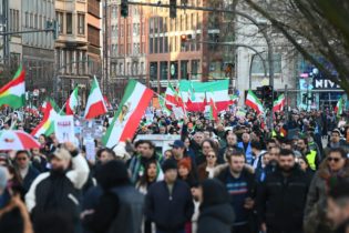 تضاهرات گسترده در هامبورگ علیه اعدام زندانیان در ایران