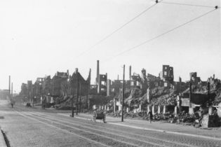 پایان جنگ جهانی دوم در هامبورگ چگونه رخ داد؟
