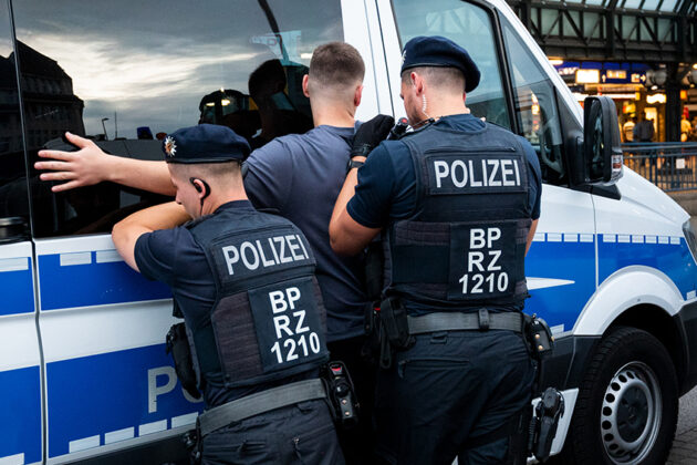 إعلان محطة هامبورغ الرئيسية منطقة محظورة السلاح