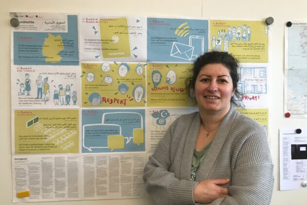 من العمل بمجال السياحة إلى دعم اللاجئين ومساعدتهم