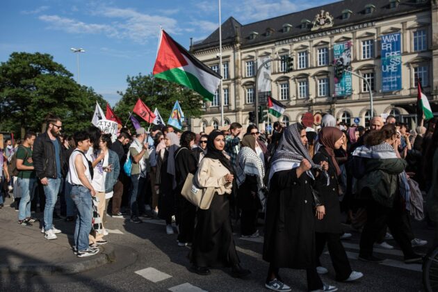 مظاهرة عفوية مؤيدة لفلسطين اعتراضاً على قصف رفح