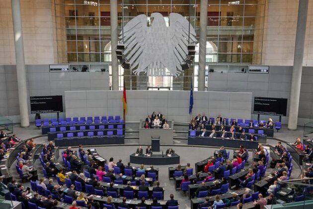 نامه به ائتلاف: انجمن‌های مهاجران خواستار سهم ۲۵ درصدی در کابینه شدند