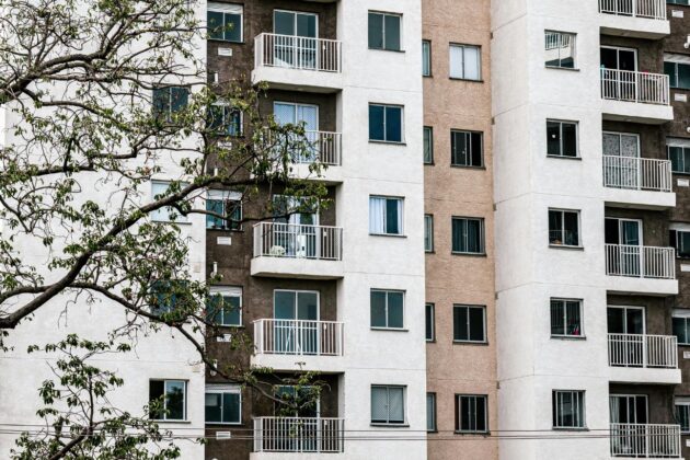 الحصول على شقة بدون تعقيدات … حلم السوريين أثناء بحثهم عن سكن