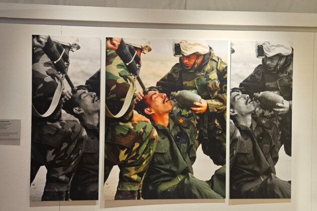 كيف يمكن لصورة واحدة أن تروي قصتين؟ جولة في معرض الأخبار